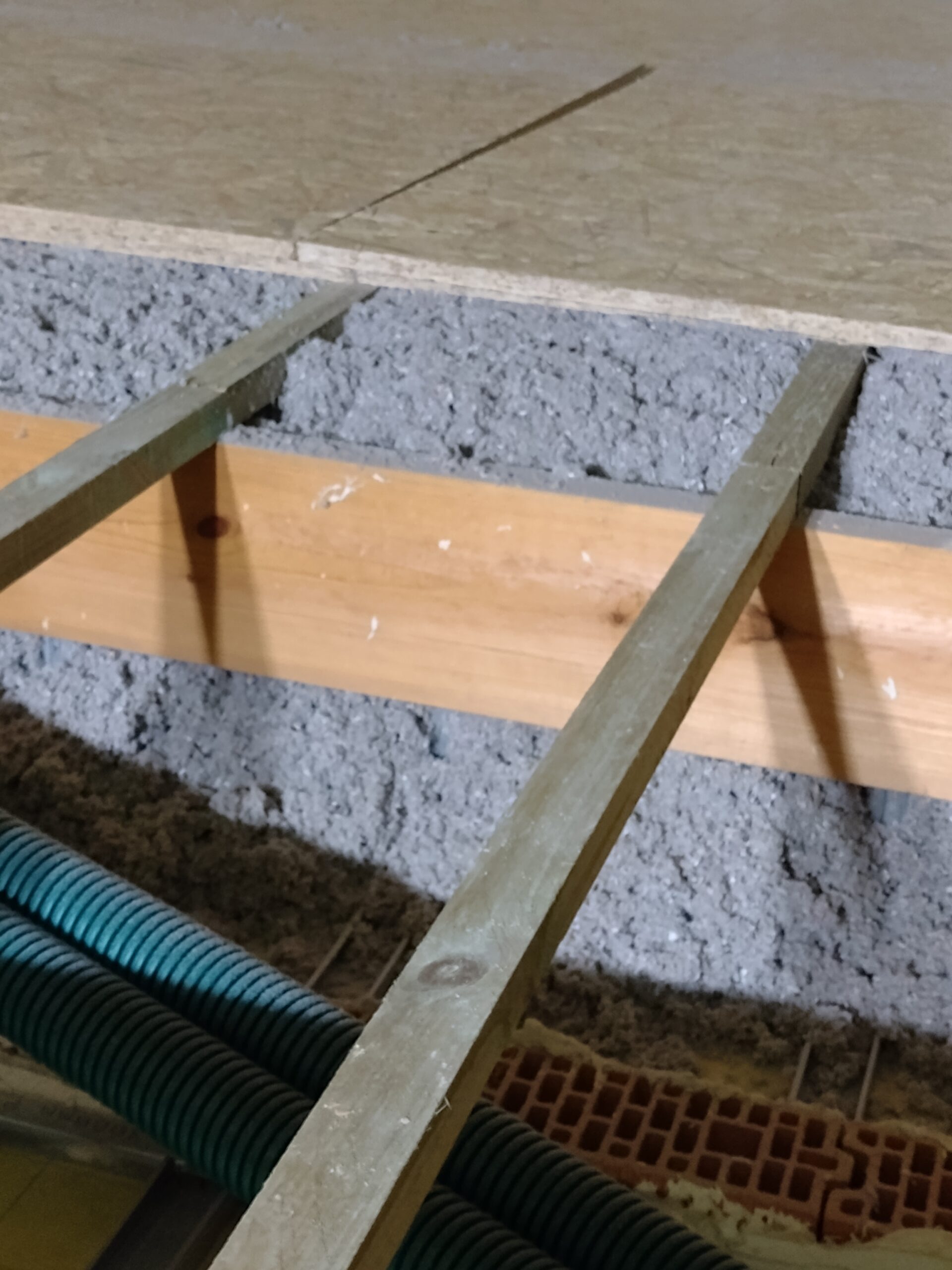 Ocieplanie Celulozą Łódź